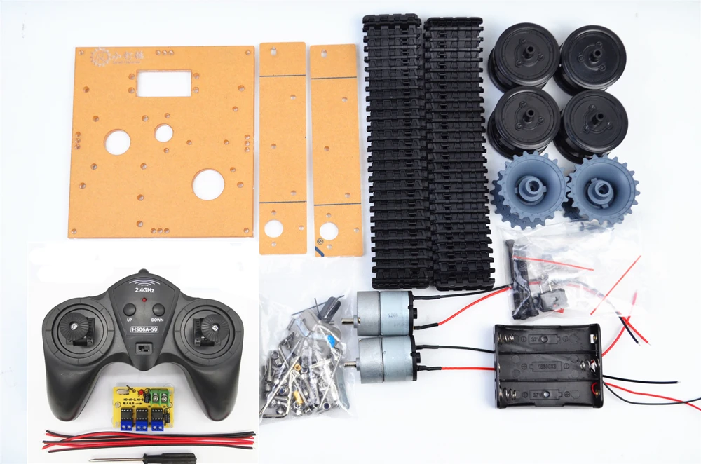 2 4G RC сборный танк с дистанционным управлением игрушечный набор изготовитель