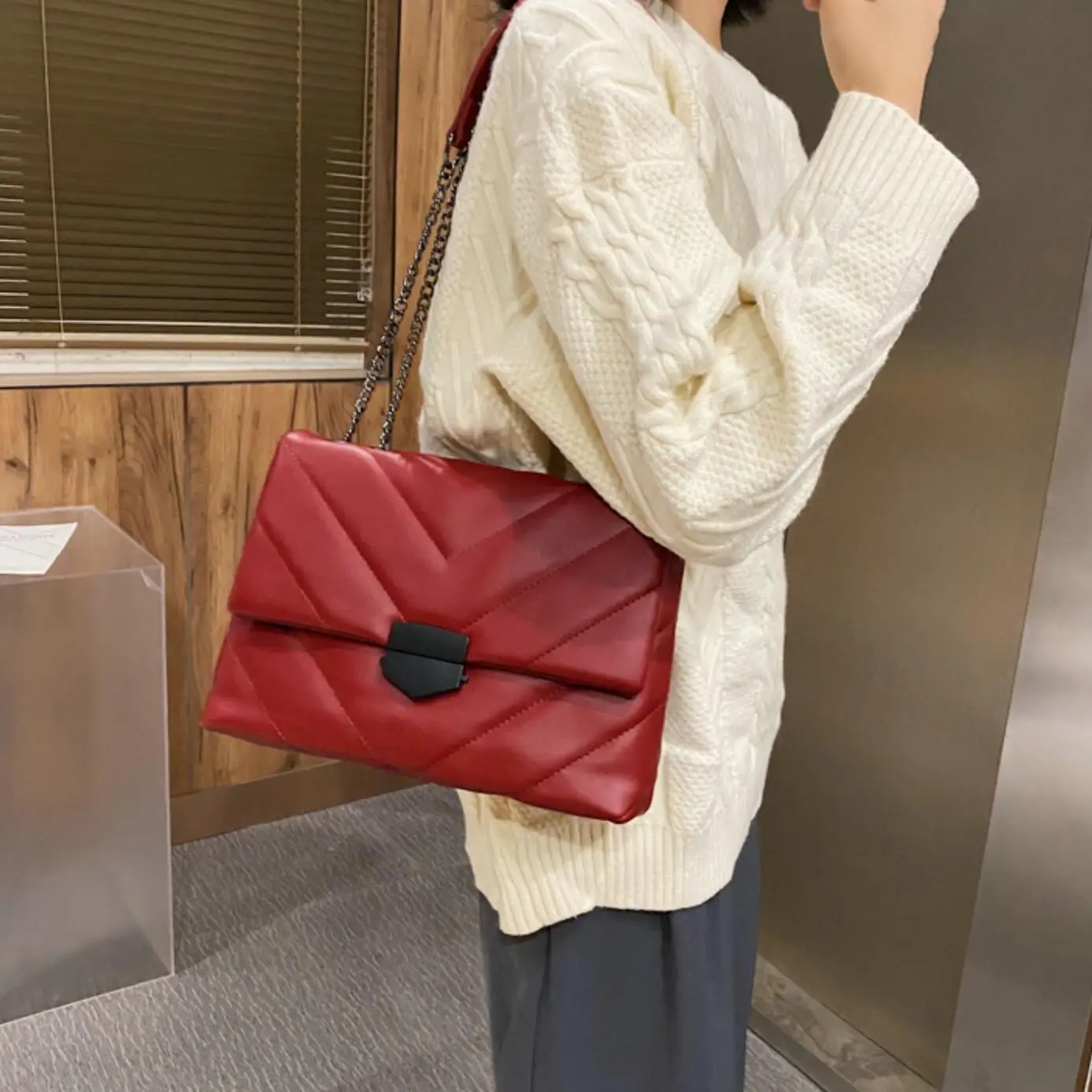 

PU Leather Women Crossbody Bags Embroidery Trend Hand Bag Shoulder Handbags 2021