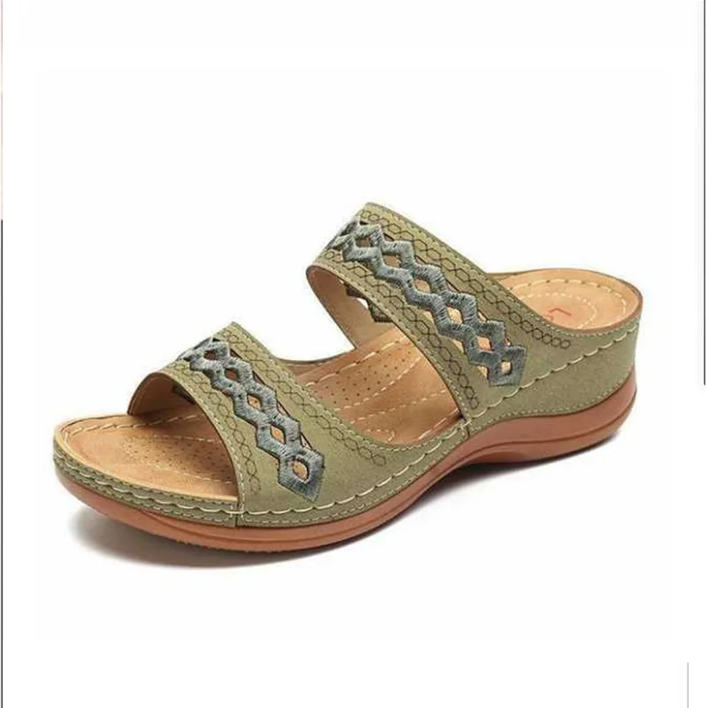 Сандалии женские на танкетке уличная модная обувь без застежки повседневные