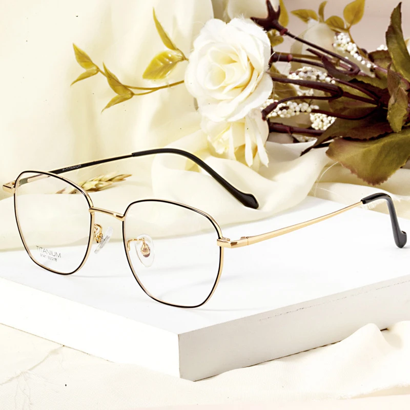 BCLEAR чистый титан Ретро стиль женские очки оправа Urltra светильник полная для очков