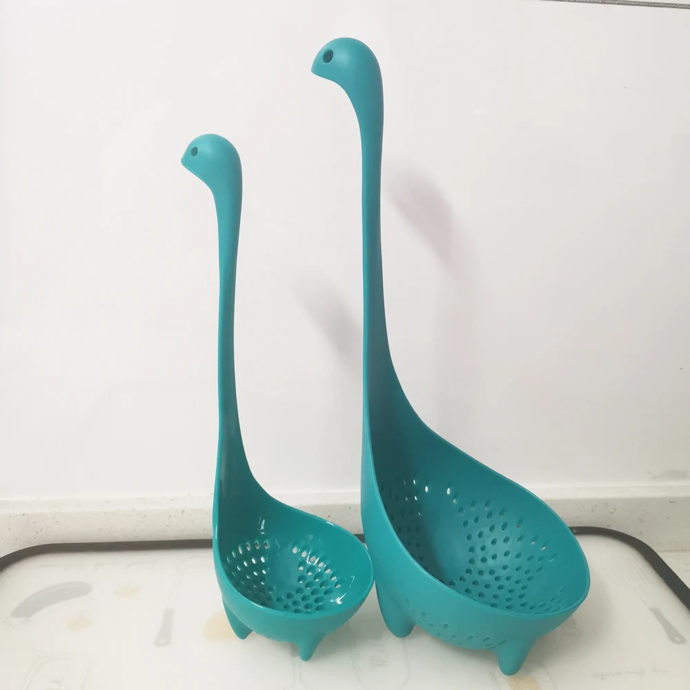 Ложка для супа с длинной ручкой дуршлаг изображением листьев динозавра лоха-неса