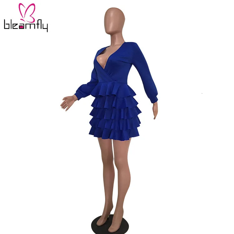 Осеннее женское платье с каскадными оборками бальное v образным вырезом и