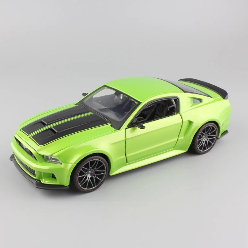 Maisto 1/24 1:24 1967 Ford Mustang GT старая версия спортивный гоночный автомобиль Транспортное средство литье под давлением дисплей Модель игрушки для детей мальчиков и девочек - Цвет: street racer green