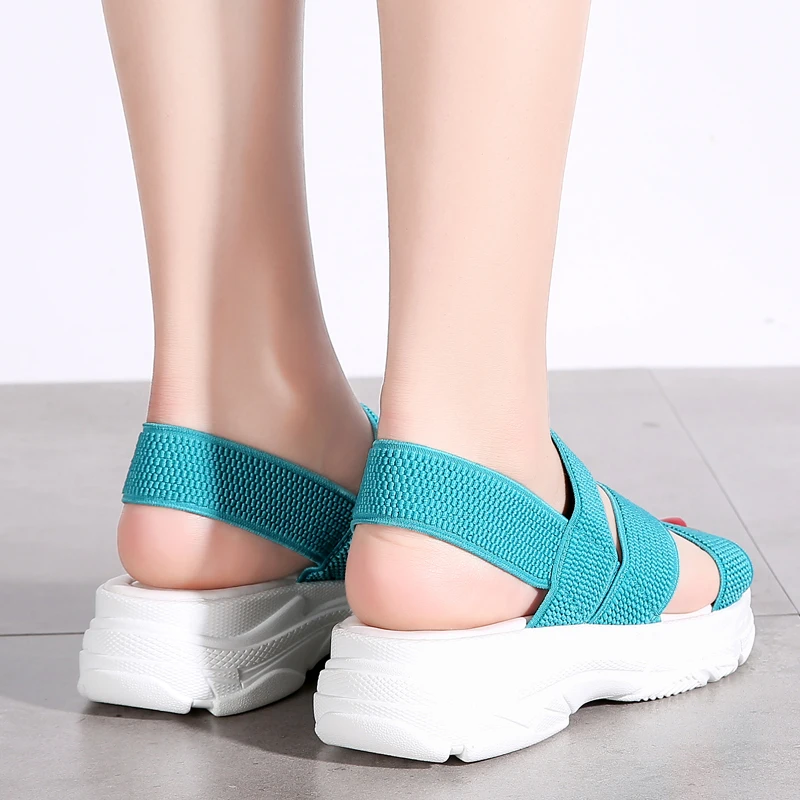 Женские сандалии на танкетке удобные мягкие повседневные плоской подошве B0509