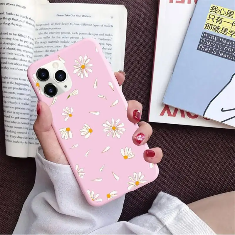 

Summer daisy flowers fashion Phone Case Candy Color for iPhone 11 12 pro XS MAX 8 7 6 6S Plus X 5S SE 2020 XR