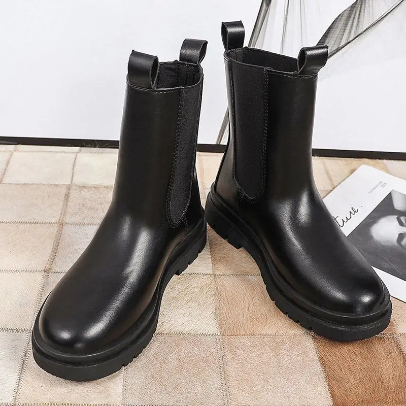 

Autumn and Winter Women Chelsea Boots Thick-soled Soft Leather Platform Casual Female Flat