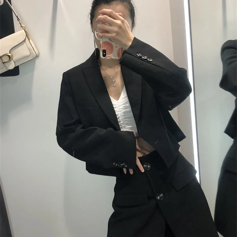 

YOSIBCD Women 2021 Fashion Office Wear Solid Cropped Blazer Coat Vintage Notched Collar Long Sleeve Female Outerwear Chic Tops
