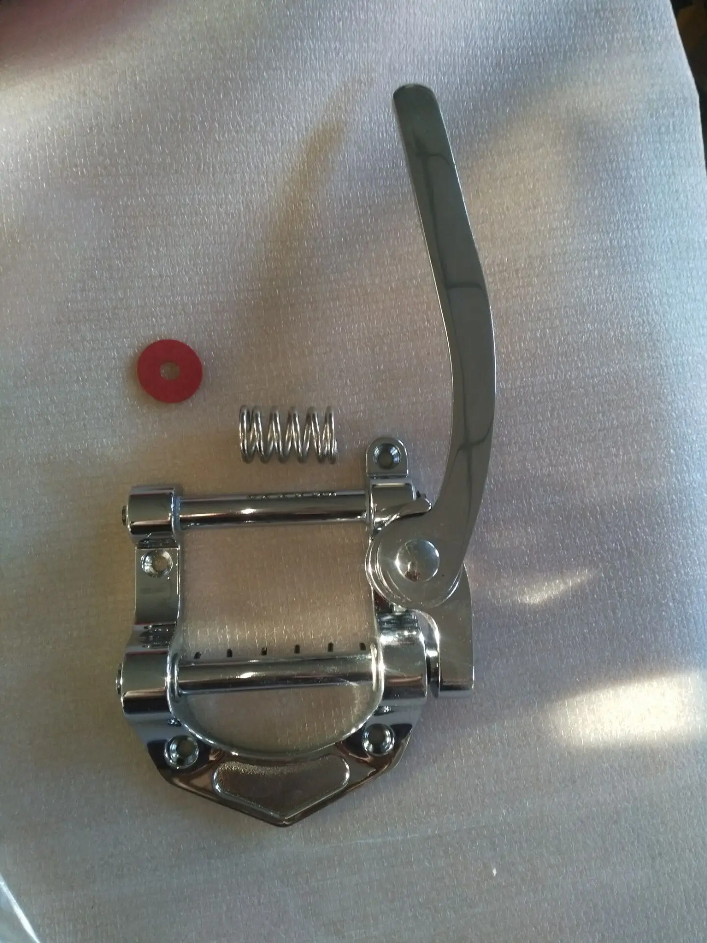 Бесплатная доставка высококачественные электрогитары с тремоло Бридж