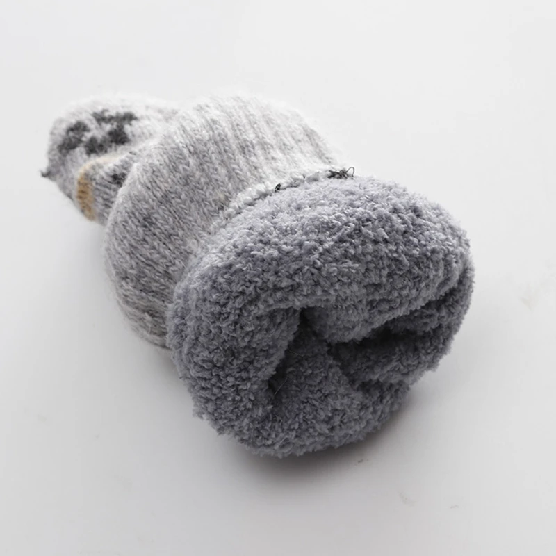 

Women Gloves Winter Knitted Warm Gloves Delicate Pattern Windproof Snowflake Imitation Gloves Mittens Gloves Heated