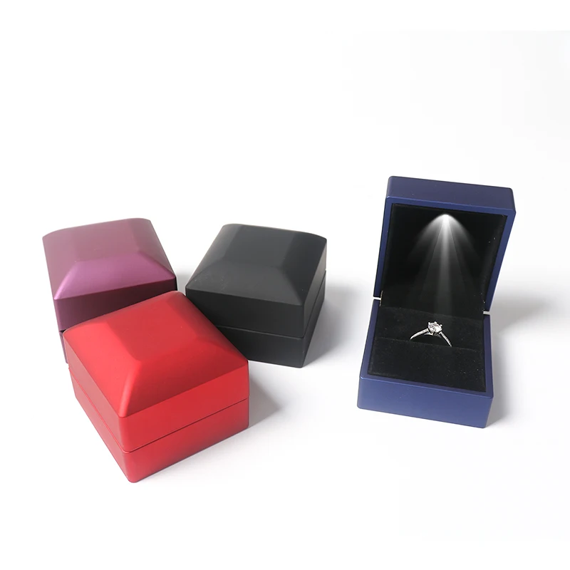 Ювелирная коробка со светодиодным светильник для помолвки Свадебные кольца