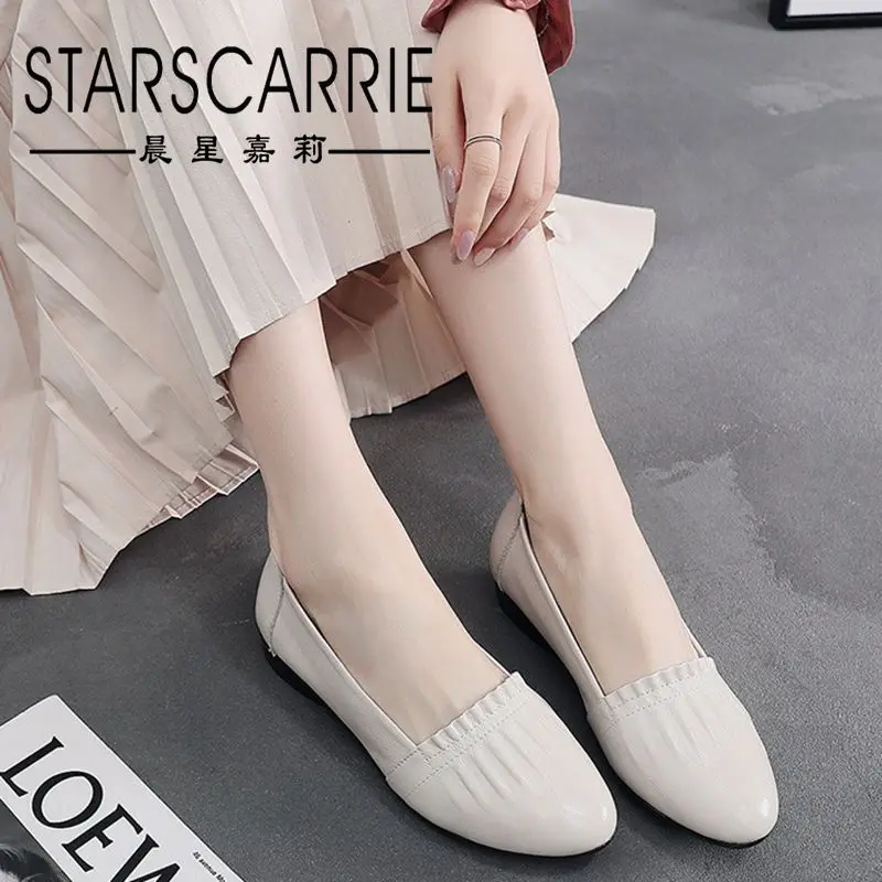 

2021 new autumn shallow mouth flat single shoes female head layer cowhide soft surface soft bottom low-heeled small white shoes