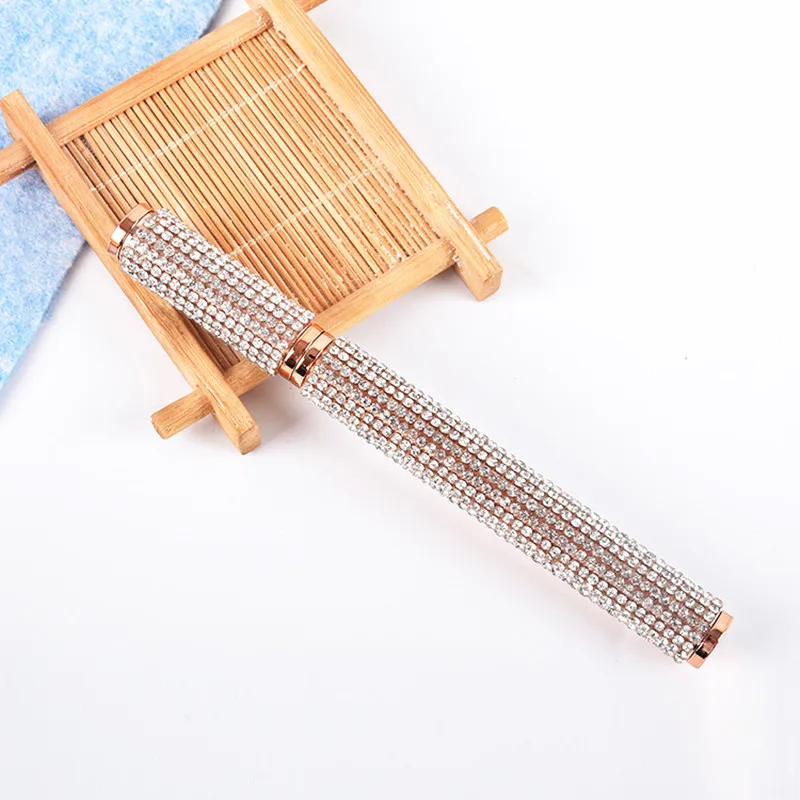 

Самоклеящаяся подводка для глаз, профессиональная водостойкая жидкая подводка для искусственных ресниц, с алмазным украшением, не содержи...