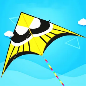 Бесплатная доставка, треугольный воздушный змей, летающие игрушки для улицы, нейлон, летучая мышь, воздушный змея, Орлан, заводской светящийся шнур