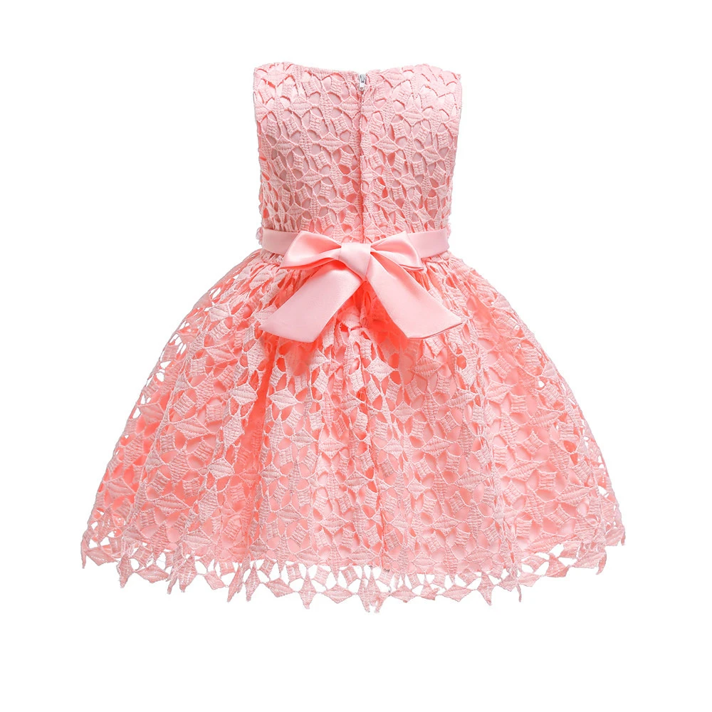 Женское вечернее платье до колен кружевное цвета слоновой кости с цветочным