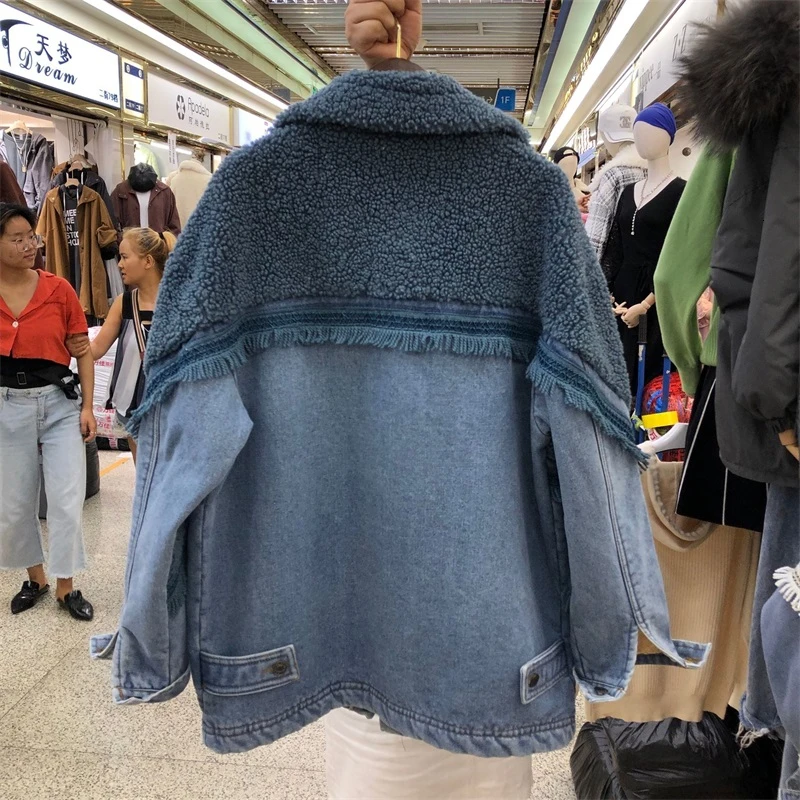 Женская осенне зимняя джинсовая куртка с флисовой подкладкой Осеннее свободное