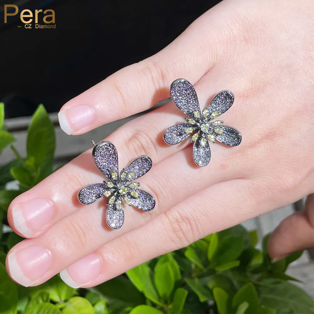 

Pera Pretty Big Flower Shape Charm Yellow Purple CZ Stone Gun Black Gold Color Dinner Party Jewelry Stud Earring for Ladies E816