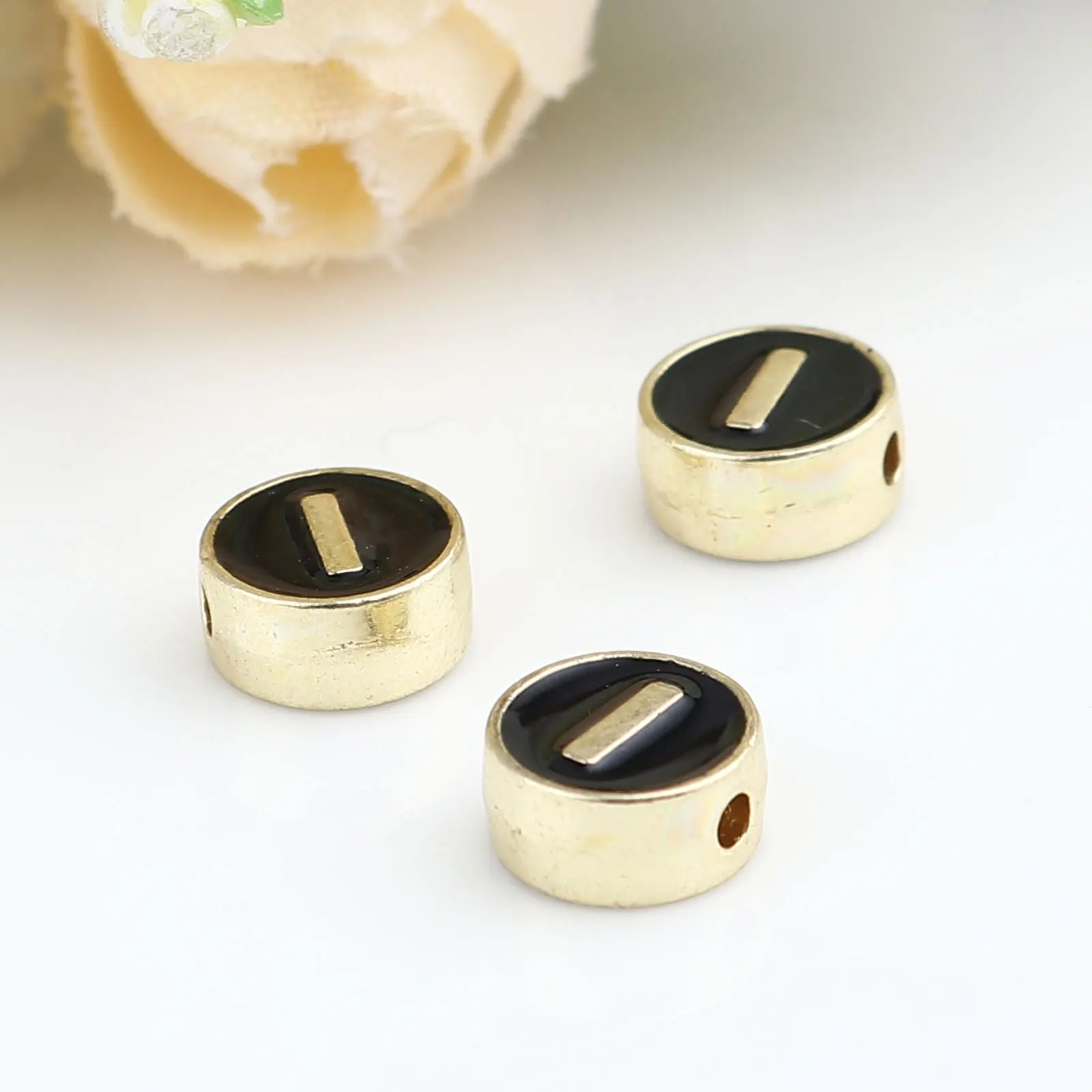 

10 PCs Zinc Based Alloy Spacer Flat Round Alphabet Enamel Beads Gold Color Capital Letter Enamelled Metal Bead About 8mm Dia.