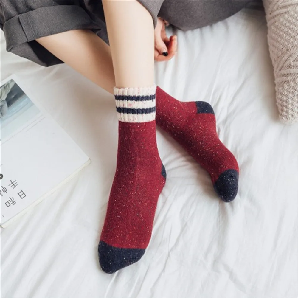 Толстые махровые шерстяные носки для женщин на осень и зиму с полосатым узором в