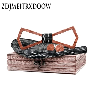 Набор из запонок, бабочка Карманный платок и галстука-бабочки