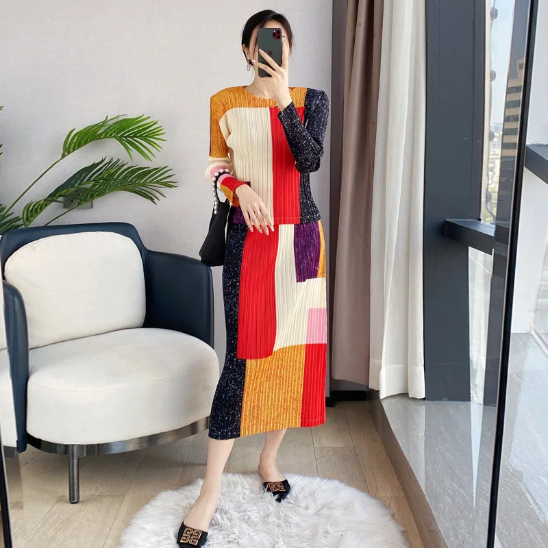 

Skirt Two Peice Set For Women 45-75kg 2022 Spring Autumn Fashion Stretch Miyake Pleated Long Sleeve T-shirt + Skirt