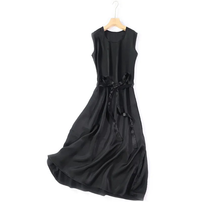 Женское платье на бретелях Normcore черное однотонное ТРАПЕЦИЕВИДНОЕ без рукавов с