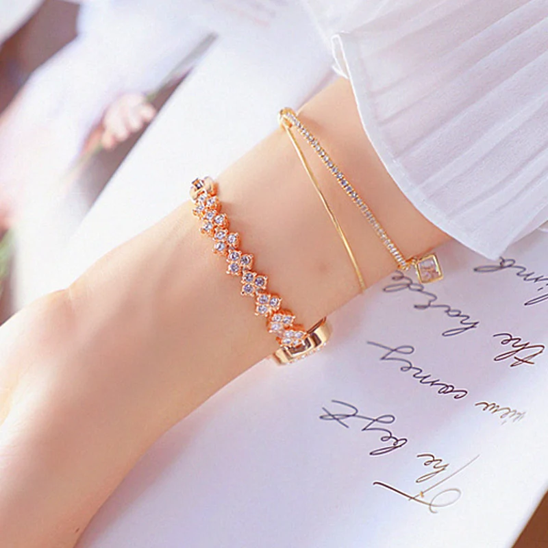 Часы стразы женские кварцевые люксовые брендовые наручные с браслетом из