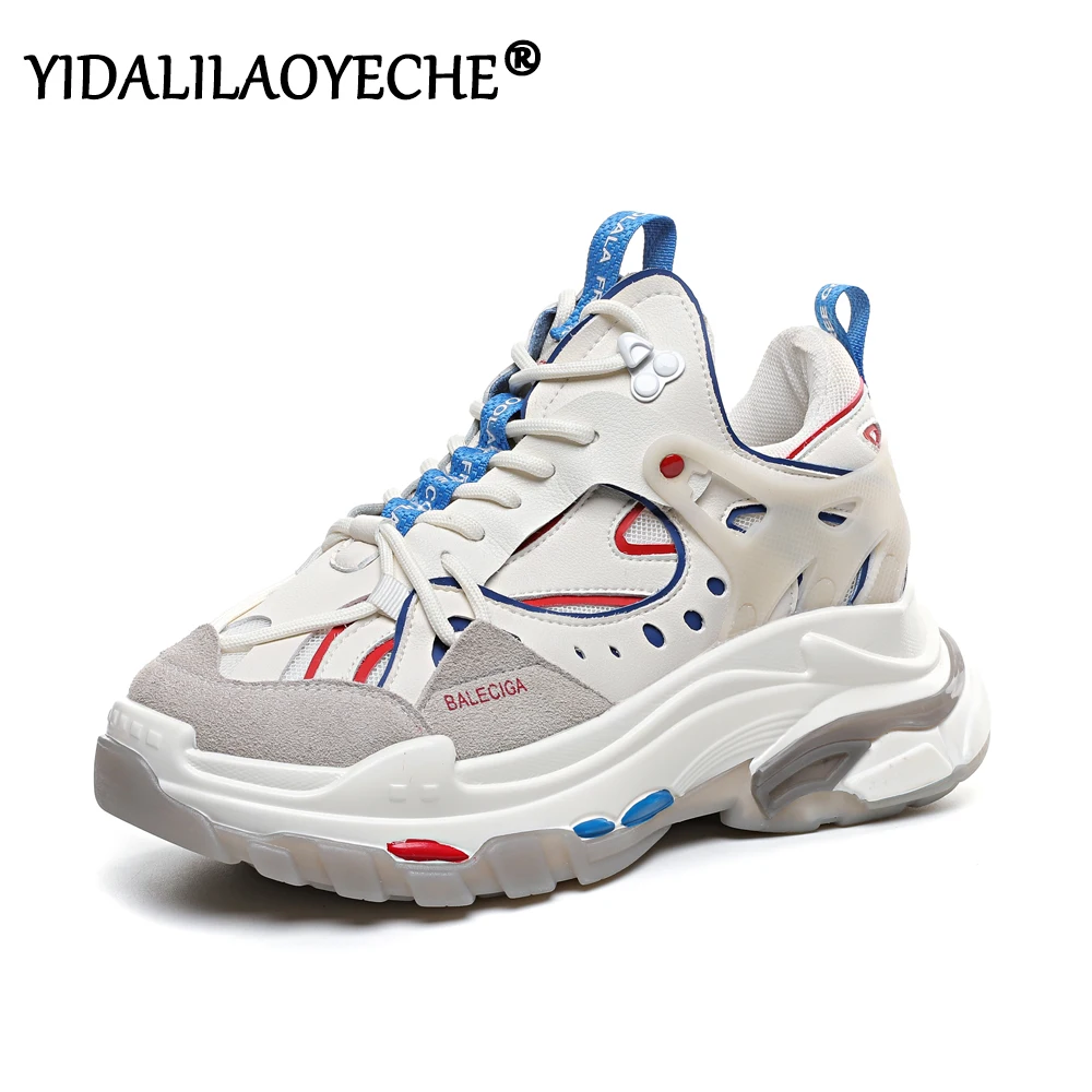 Женские кроссовки на танкетке массивной подошве со шнуровкой сетчатые модель 2020