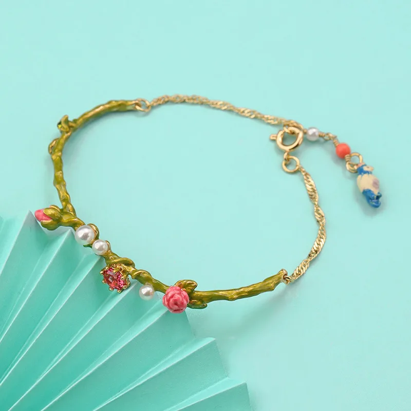 

European and American Fashion Hot Sale Hand-painted Enamel Cute Bird Bracelet High-end Elegant Temperament Bracelet Female