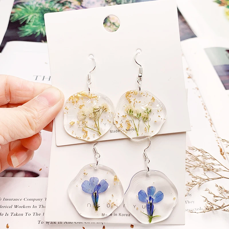 Silver Natural Dried Flower Earrings Wave Surface Transparent White Pressed Forget Me Not Resin Earrings For Women Girls Gift