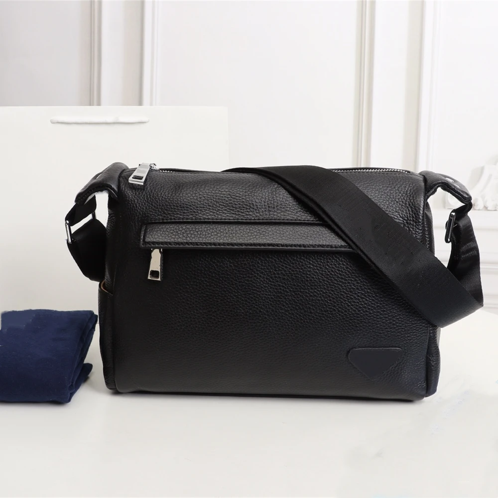

Мужская черная кожаная сумка-мессенджер, повседневная универсальная сумка-мессенджер, водонепроницаемая сумка-мессенджер с несколькими к...