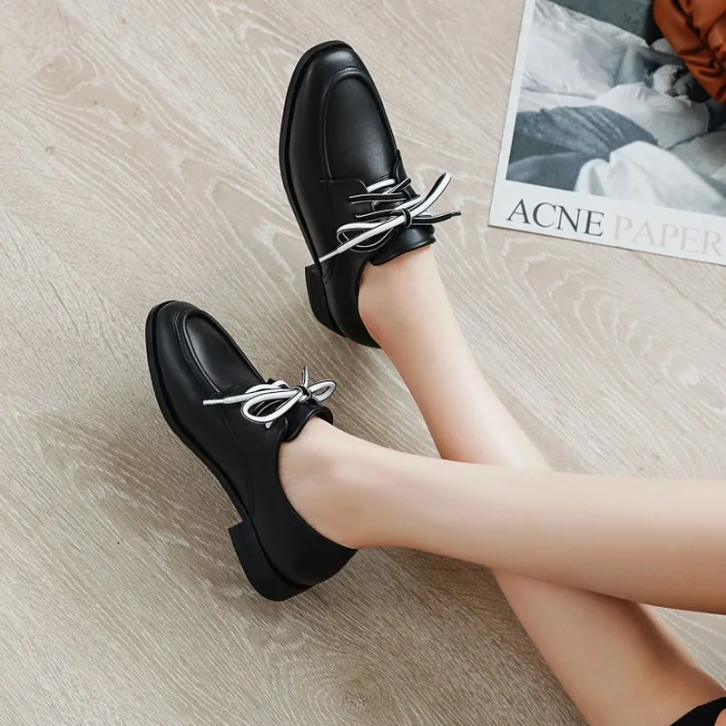 Туфли оксфорды женские на низком каблуке кожаные винтажные лоферы повседневная