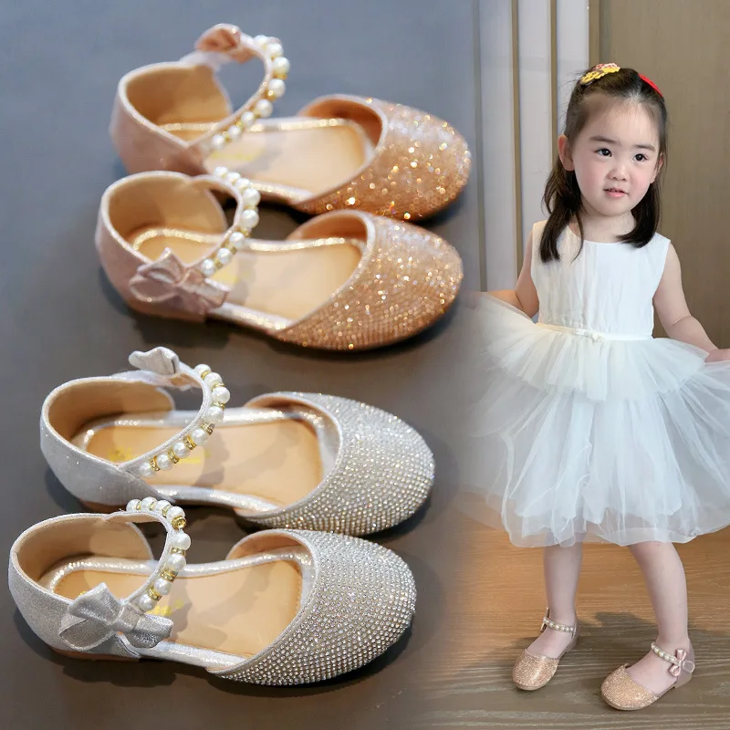 

Girls Leather Shoes Summer Pearl Bow Knot Princess Shoes Soft Sole Kids Sandals Sweet Cute for Party Wedding Chic Children New