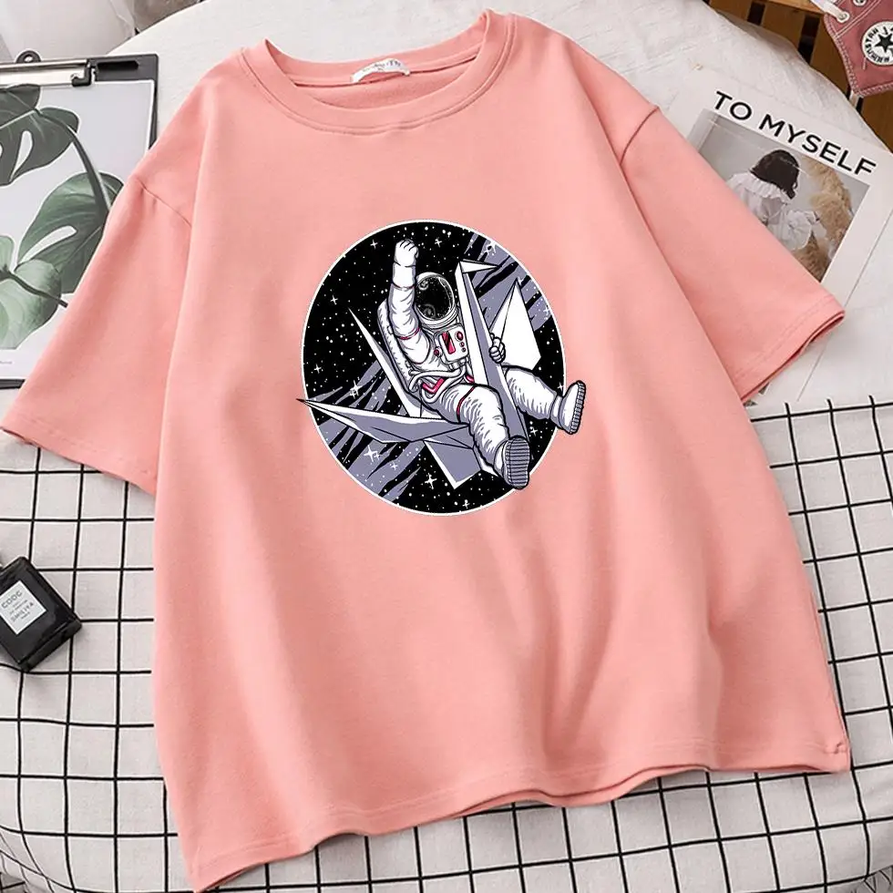 

Paper Crane Astronaut Printing T Shirt Man Harajuku Tops Short Sleeve Tee Casual Women Tshirts Roupas Femininas Female Camisetas