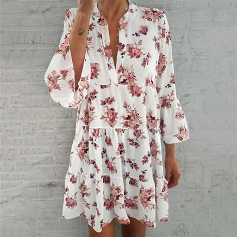 Женское осеннее платье-рубашка с рукавом три четверти и принтом длиной до колена