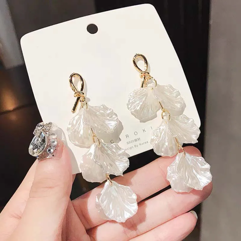 

Earrings for women shell fresh long shell flower net red versatile temperament petal earrings new 2021
