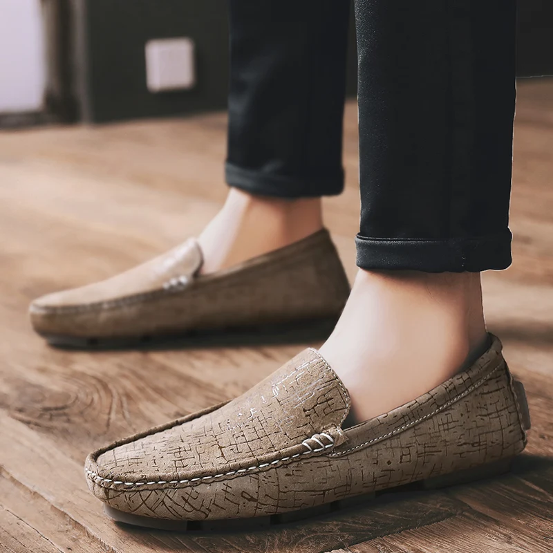 

men Shoes 2020 Fashion genuine leather moccasins Solid Breathable casual Shoes Loafers man Flats Slip-on leather Shoes men
