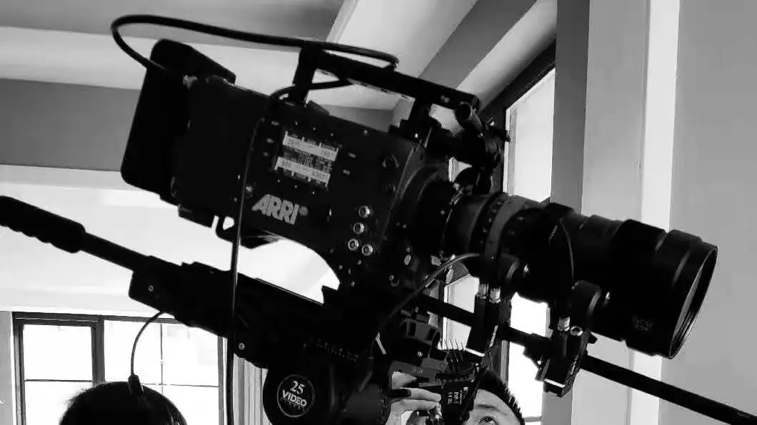 V25T Сверхмощный Профессиональный карбоновый Штатив для видеосъемки на 40 кг с 150 мм