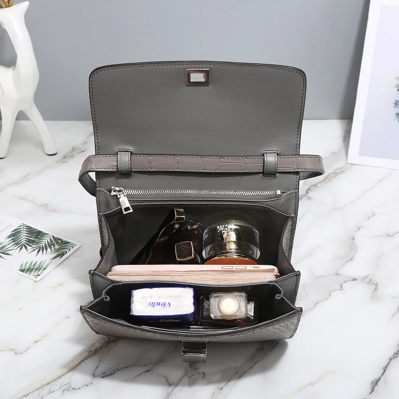

2021 Women's Fashion Leather Small Square Bag Outdoor Shoulder Bag