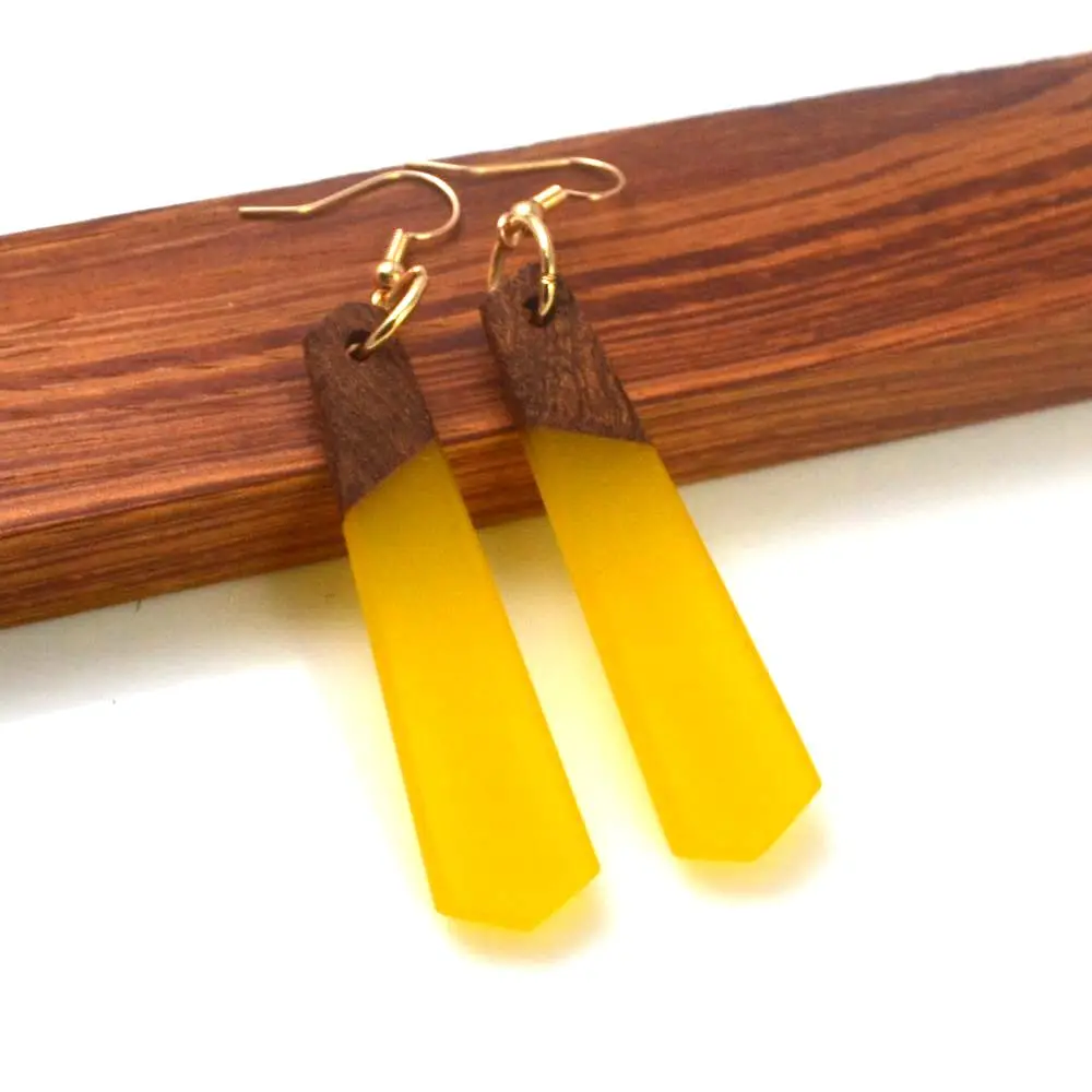 Серьги из дерева и смолы ручная работа антикварные геометрические особенности