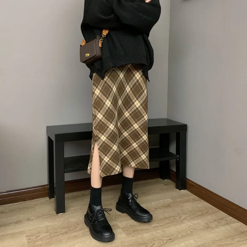 

Autumn and winter 2020 new Korean version retro temperament lattice bag hip skirt high waist thin long hai