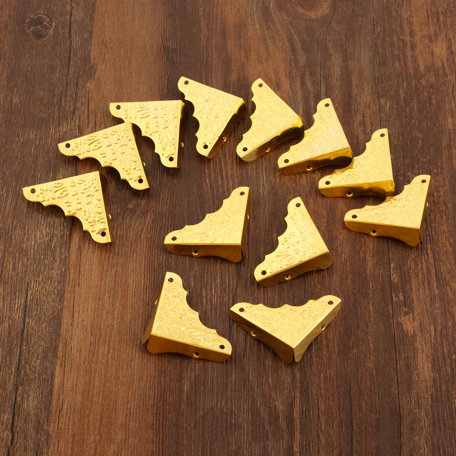 12 шт. золотые уголки железа протекторов + 48 винты с цветочным рисунком старый