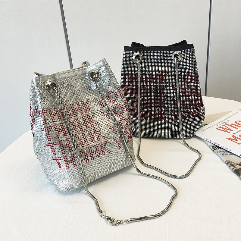 Женская сумка мессенджер на плечо с бриллиантовой цепочкой мешок принтом