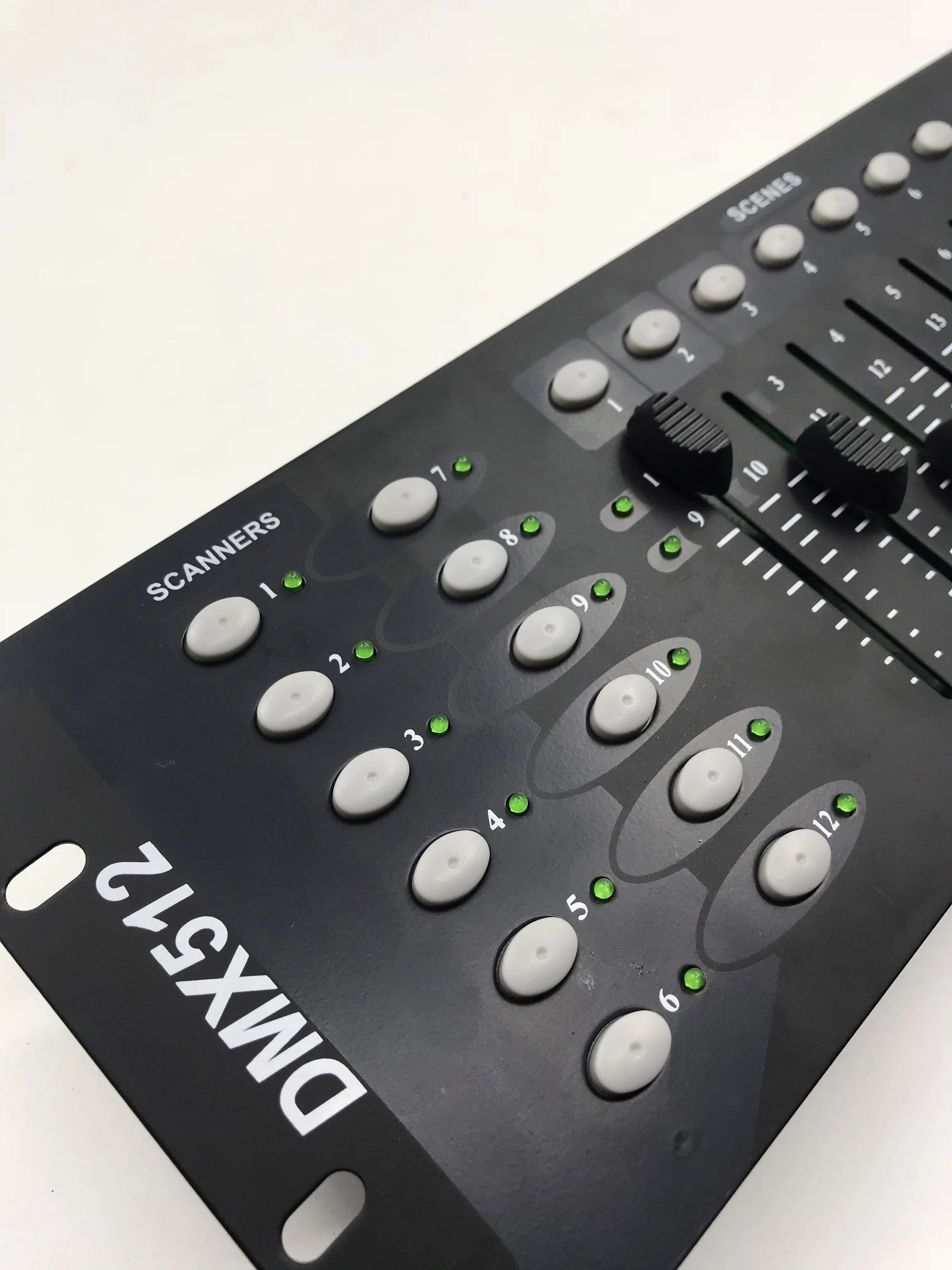 Бесплатная доставка rgb контроллер 192 DMX диджей оборудование 512 консоль