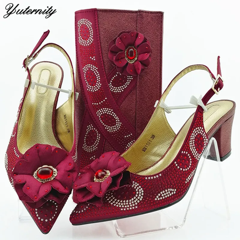 Yuternity/комплект из женских туфель и сумочки в итальянском стиле винные стразы