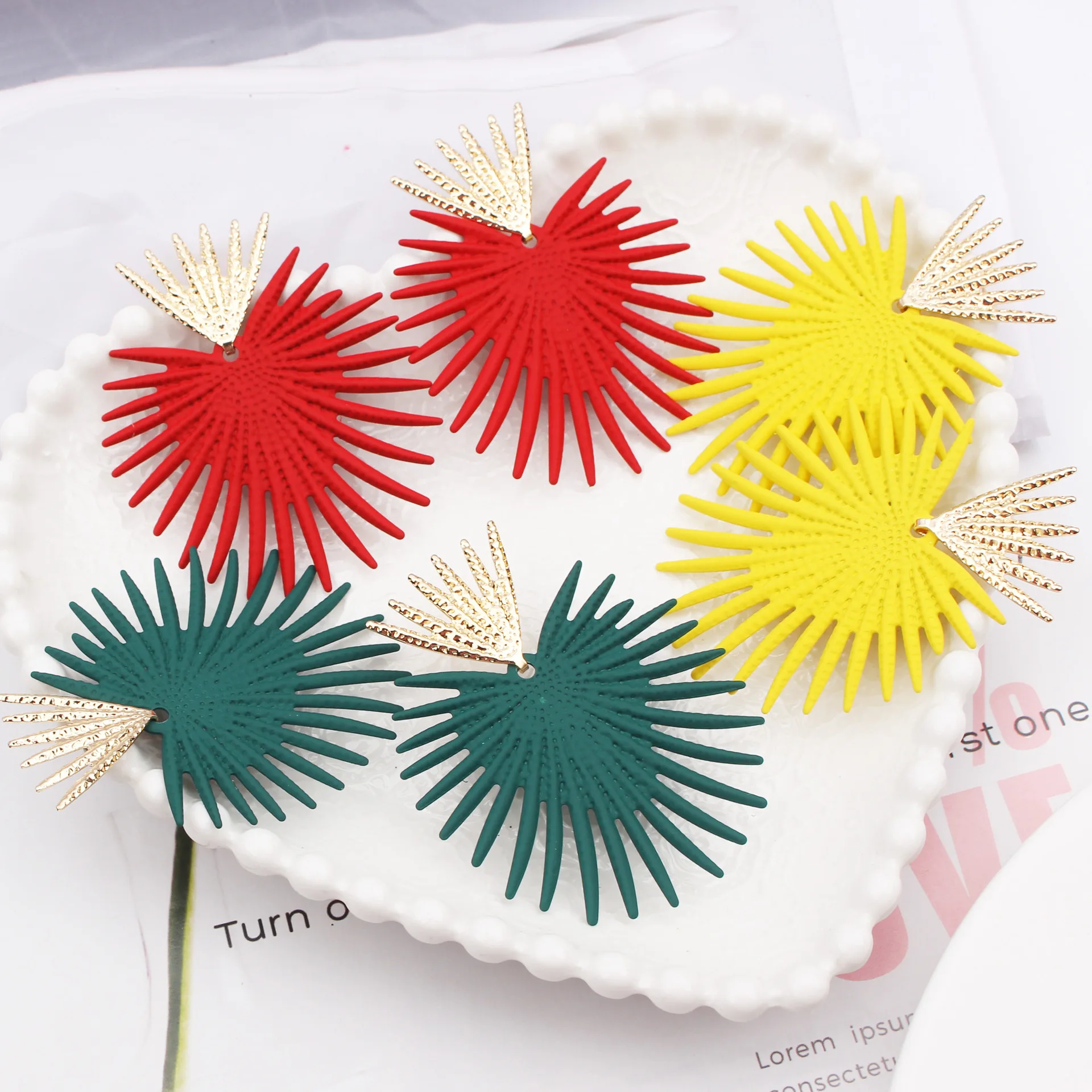 Exaggerated Metal Hanging Earring for Women European Fashion Hedgehog Shape Earrings Wedding Party Jewelry Boho Beach Gift | Украшения и