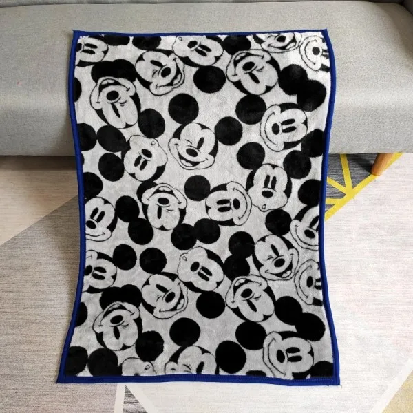 black mickey Красное одеяло с Микки Маусом и Минни Маус, маленький плед 70x100 см для маленьких мальчиков и девочек, детское летнее одеяло для кроватки - Цвет: black mickey