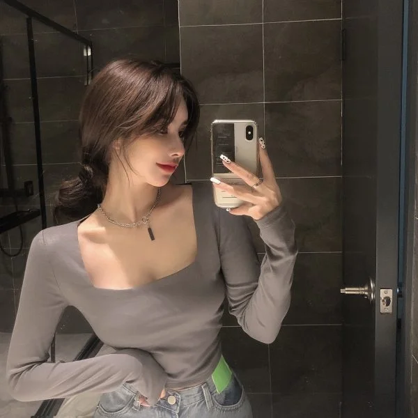 

Wool Pull Collar Long Sleeve T-shirt
