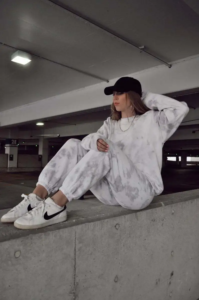 

Women Tie Dye Hoodies Sweatshirts Autumn Winter Casual Loose Long Sleeve Oversize Pullover Tops Jumper Hooded Streetwear