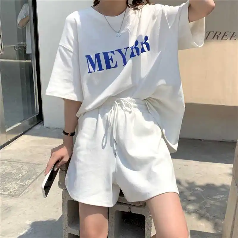 

2021 Summer New Womens Suit Korean Ins Tide Suit Short-sleeved T-shirt Shorts Two Piece Set Students Loose Sports Leisure Suits