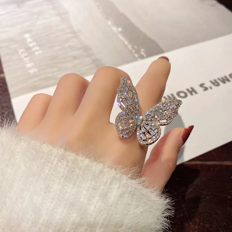 

Fashion Exquisite Zircon Butterfly Ring with Silver Plated Opening Adjustable Ring Ladies Engagement Party Jewelry Cocktail Ring